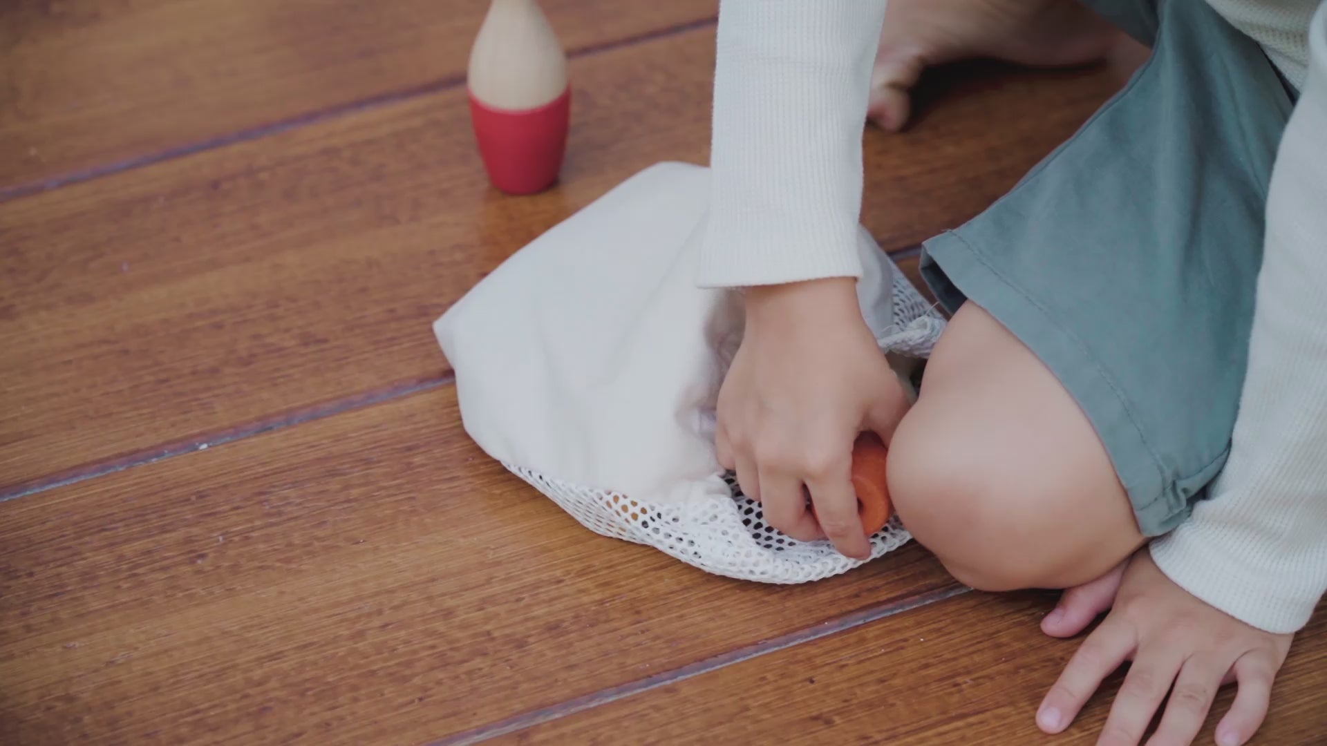 wooden-playset-bowling