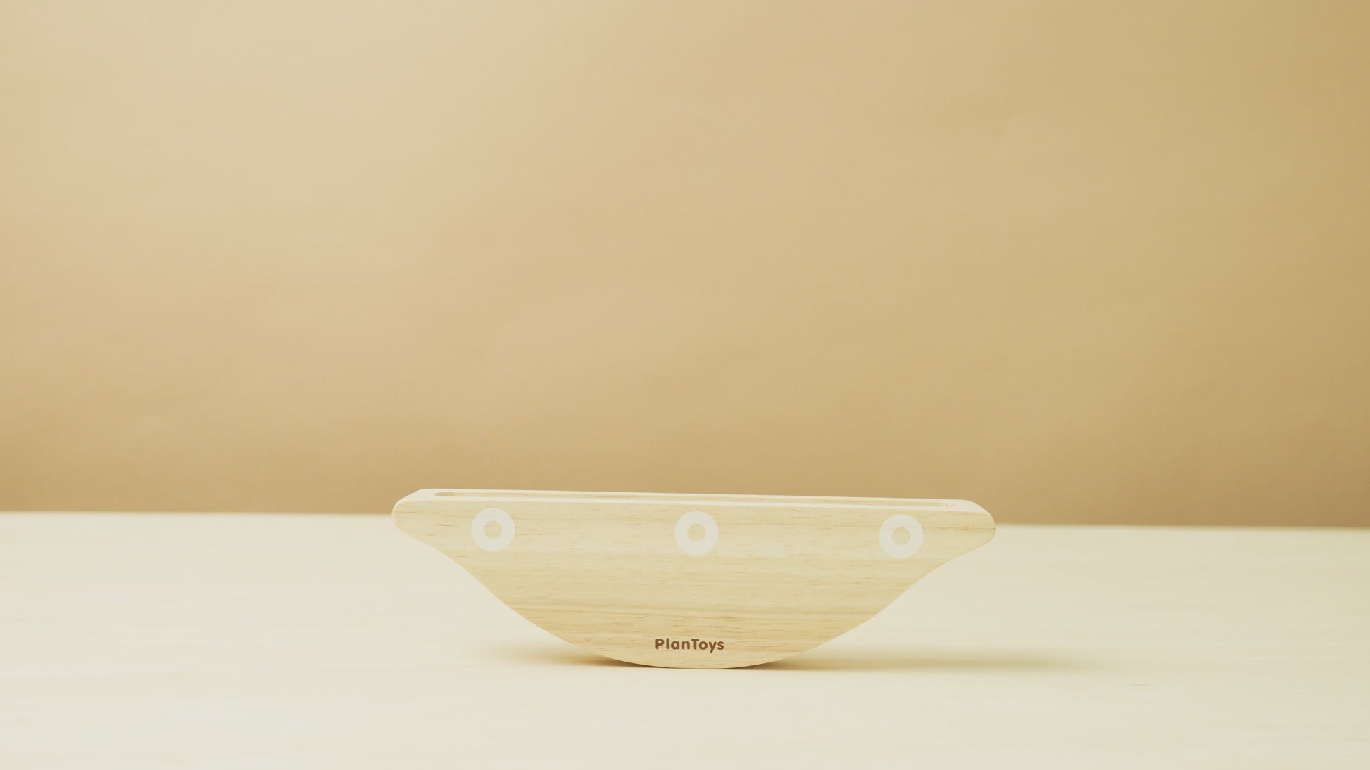wooden-playset-balancing-boat