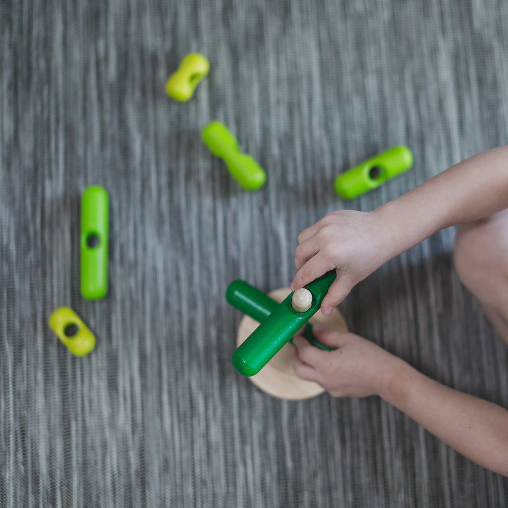 wooden-blocks-stacking-tree