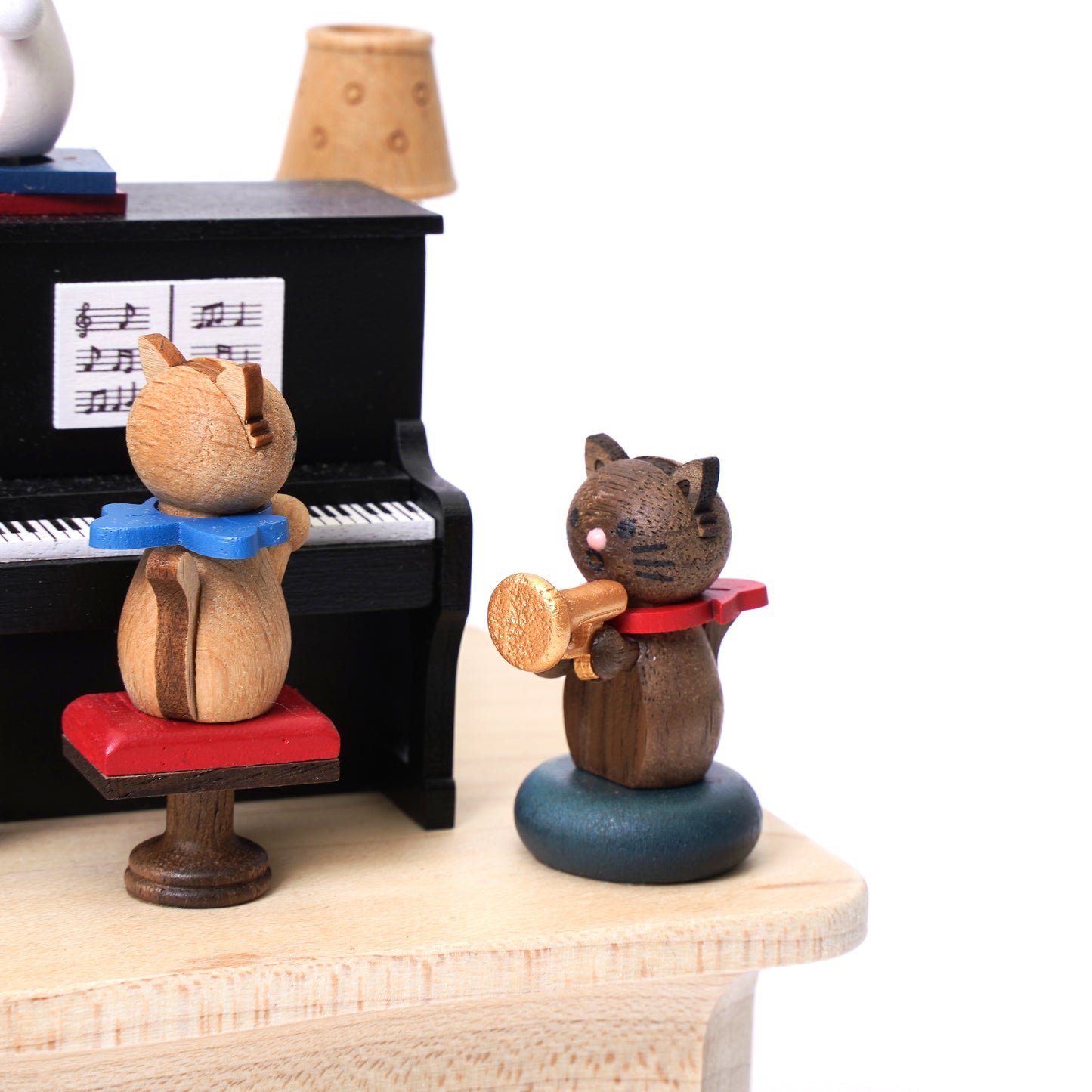 wooden-music-box-cat-play-piano