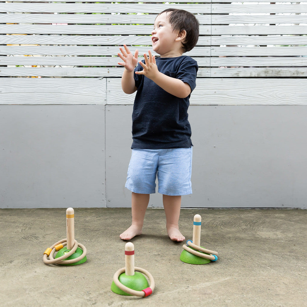 wooden-playset-meadow-ring-toss