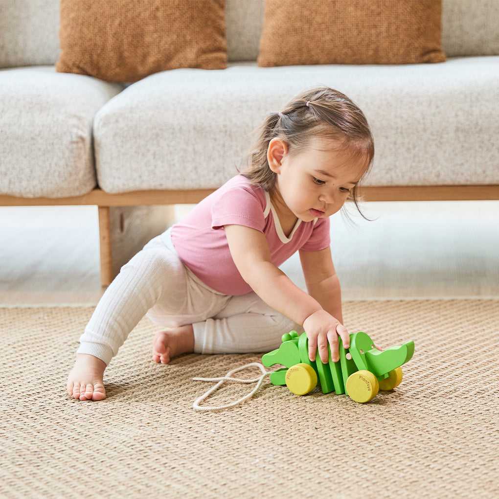 wooden-toy-alligator