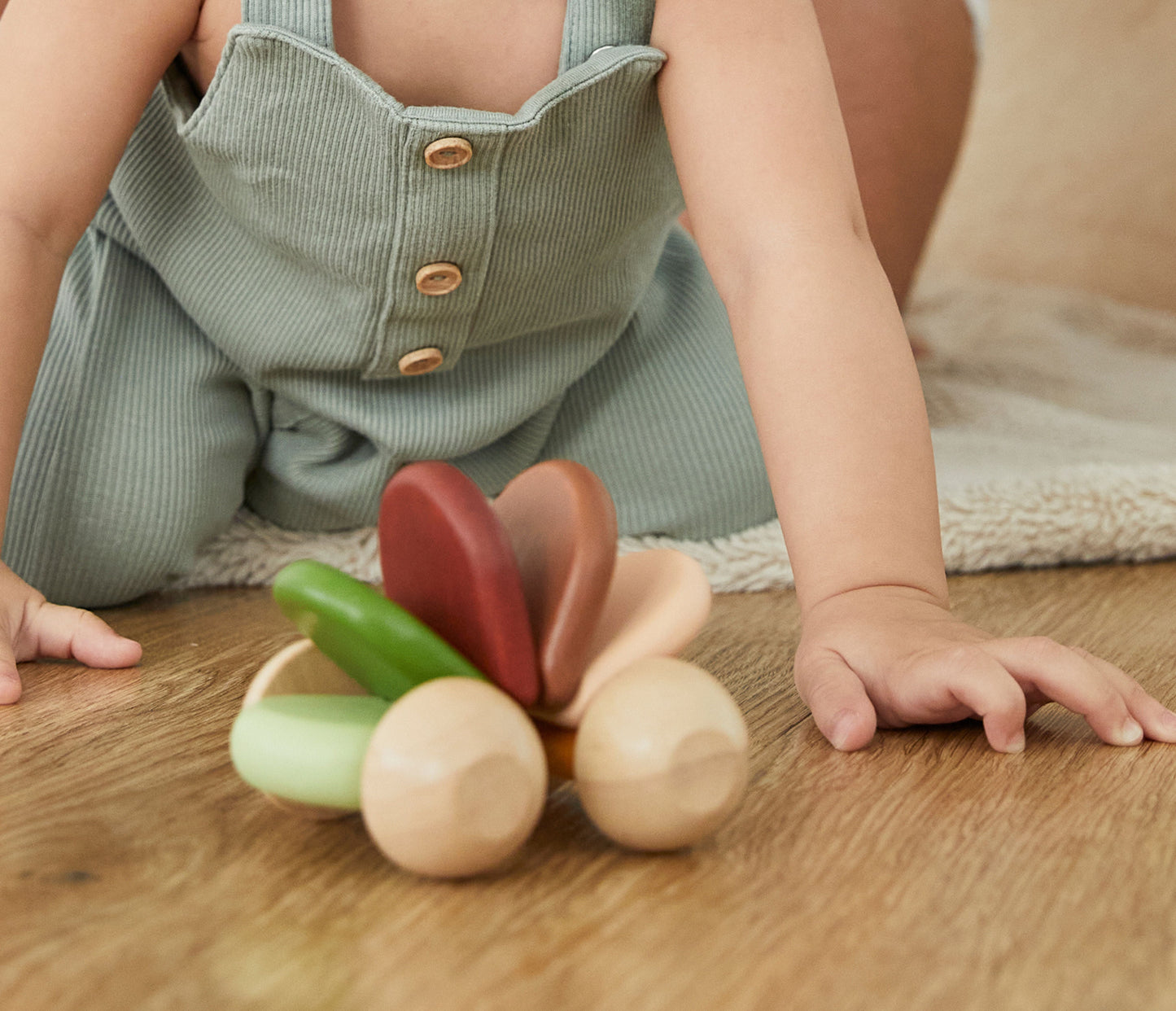 wooden-toy-baby-car
