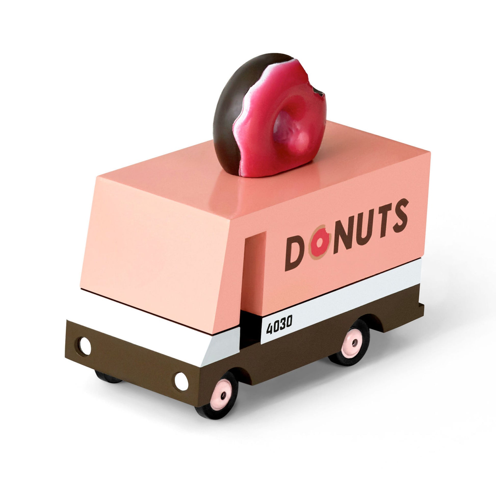 wooden-toy-car-donuts