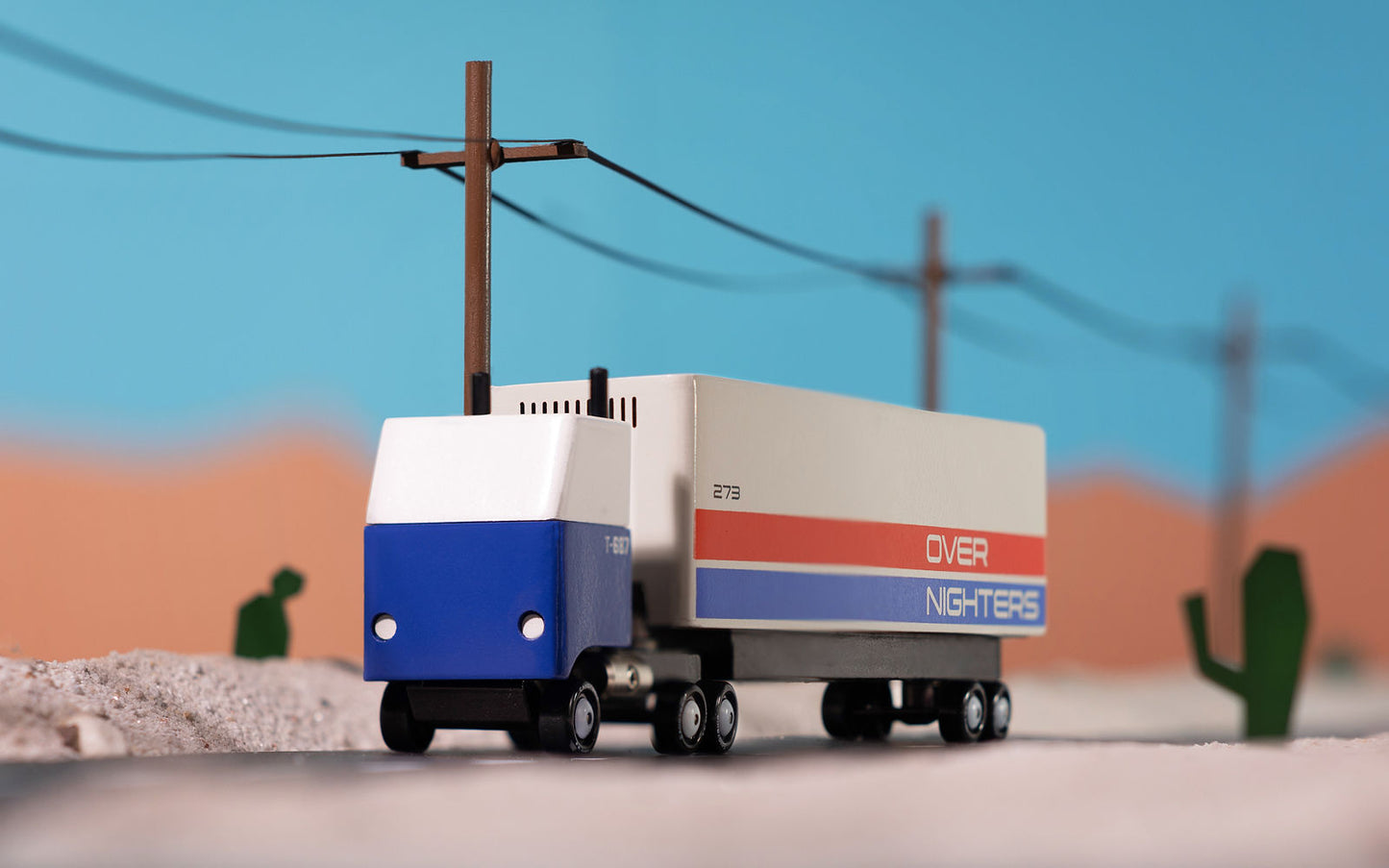 wooden-toy-car-overnighters