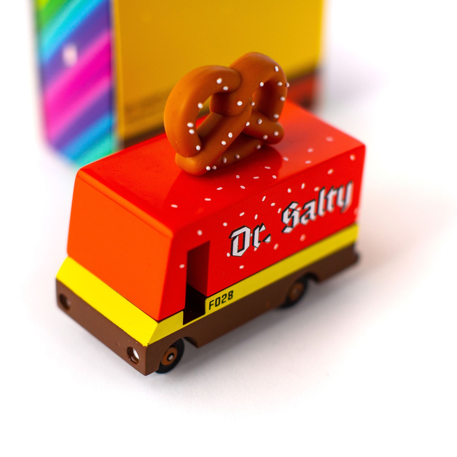wooden-toy-car-pretzel