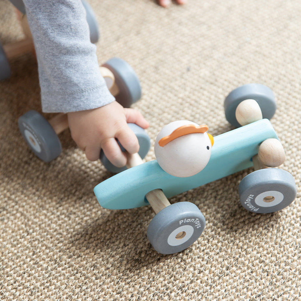 wooden-toy-chicken-racing-car