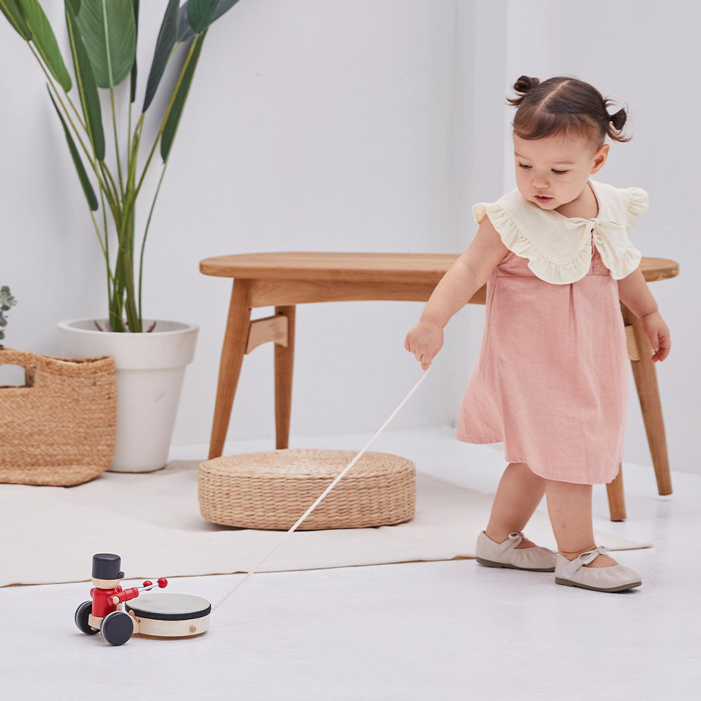 wooden-toy-drummer