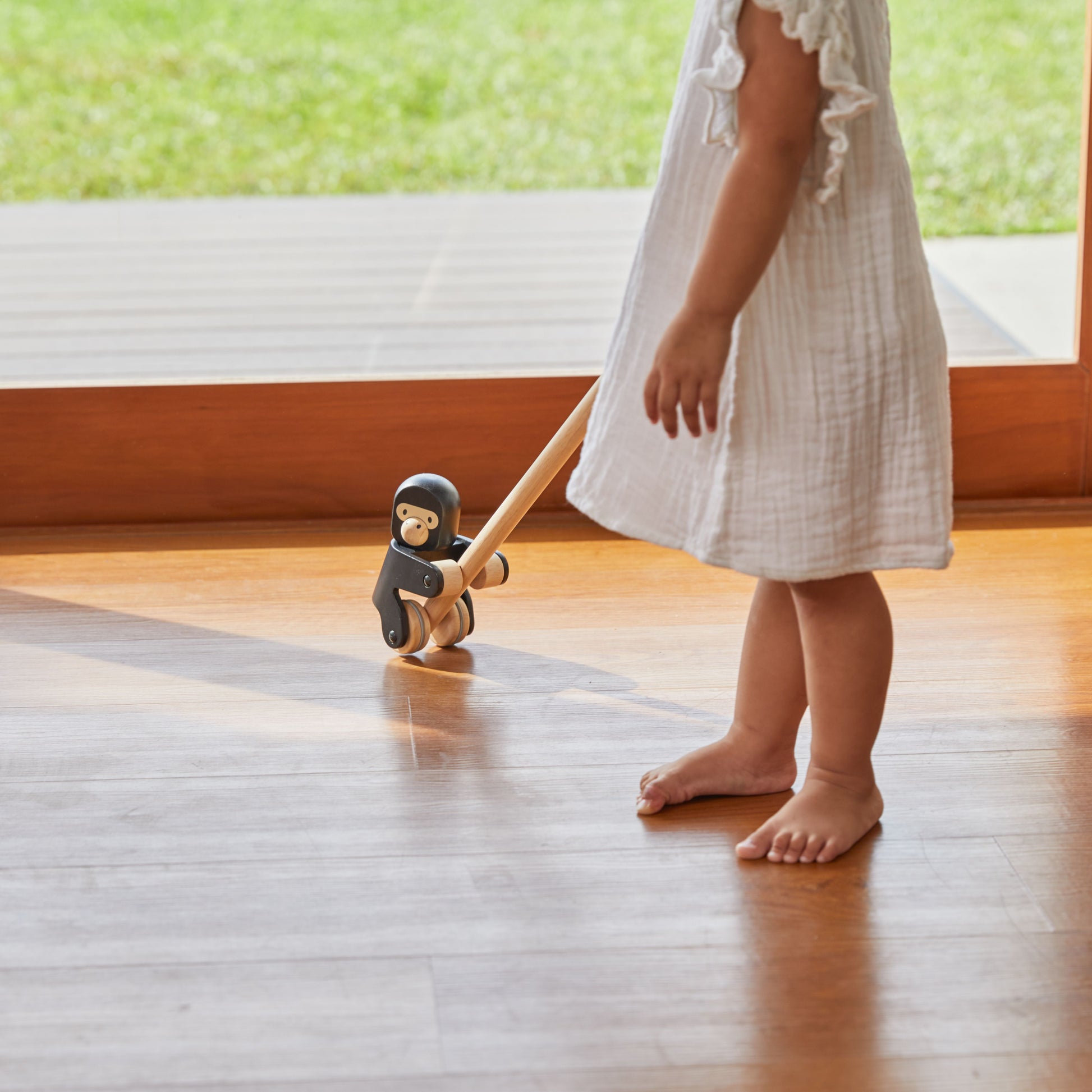 wooden-toy-gorilla