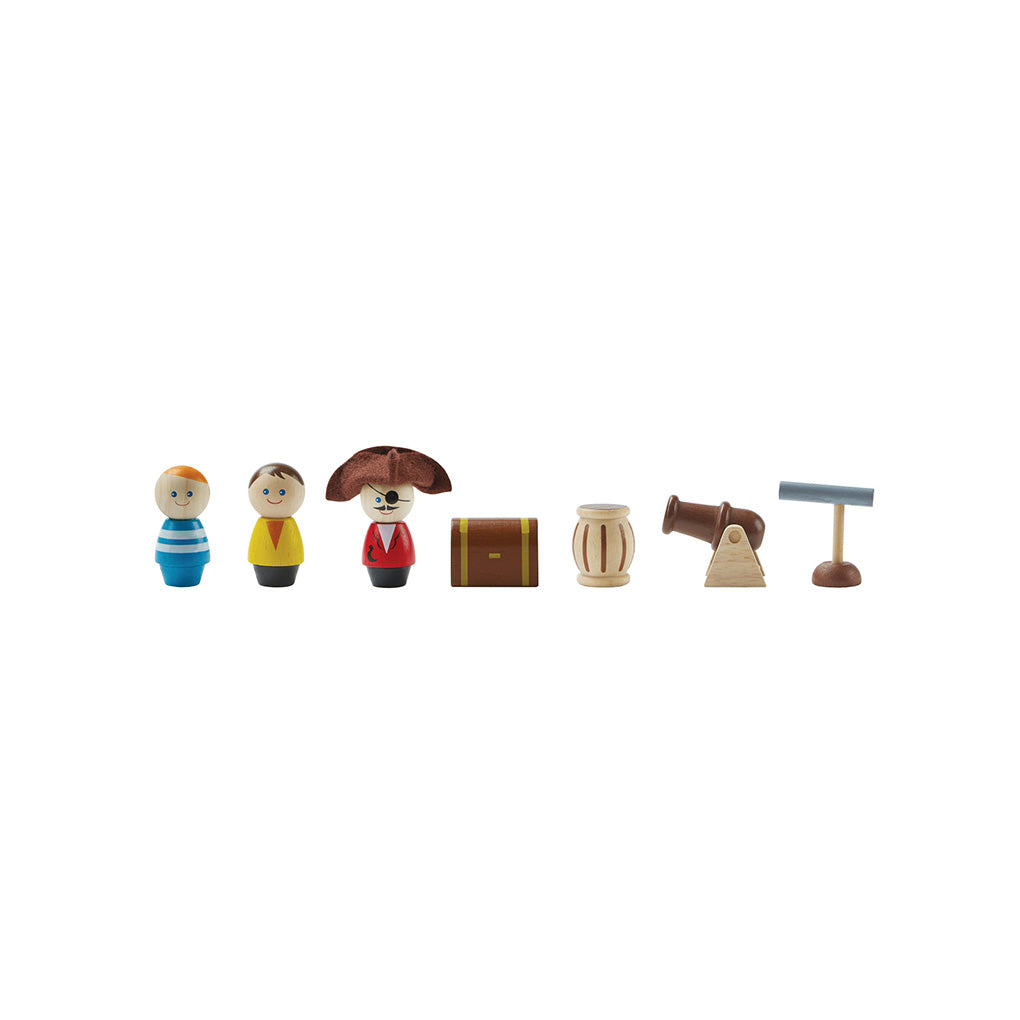 wooden-toy-pirate-ship